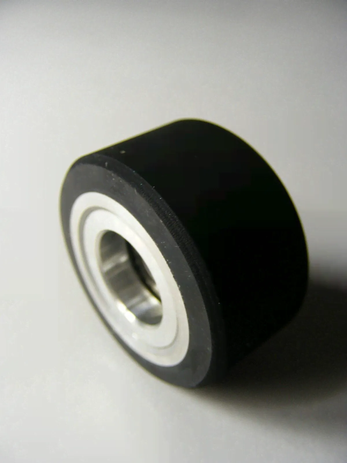 NEW ORIGINAL OEM TASCAM PINCH ROLLER 48 38 42B MSR-16 MSR16 TSR8 5800291500 1/2 ft.
