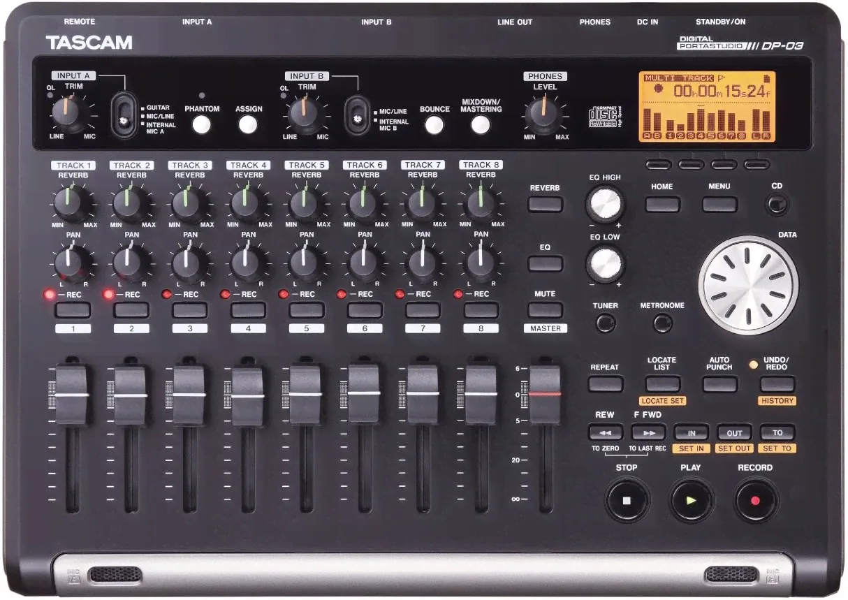 Tascam DP-03SD - компактная 8-канальная портастудия с возможностью записи на SD-карты памяти.