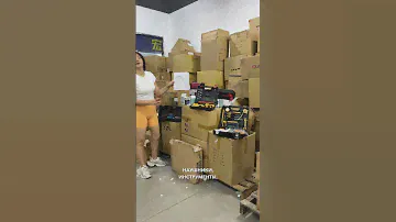 Склад стоковых товаров в Китае. Такие товары перепродают сами китайцы на Amazon, eBay, Coupang, Ozon