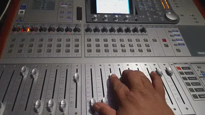 Tascam Dm-3200 & Mx-2424